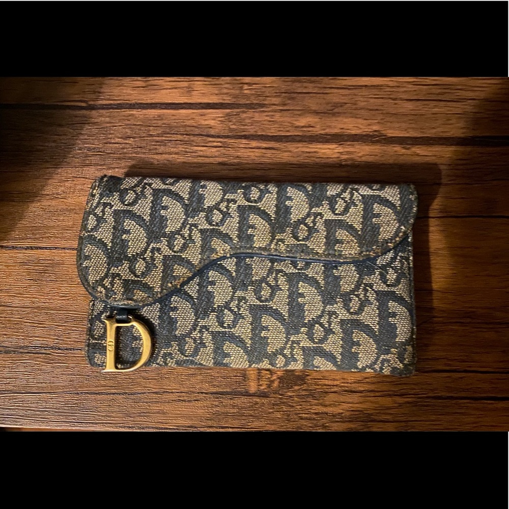 Dior wallet